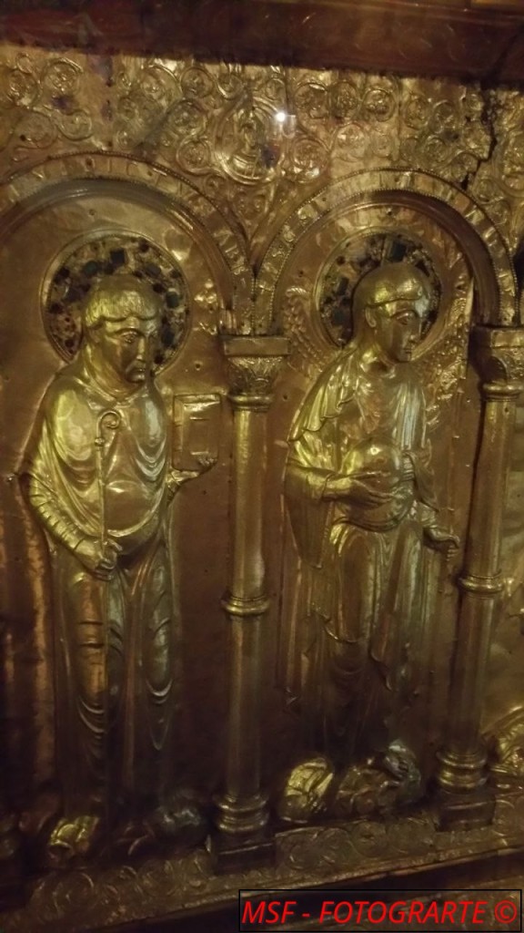 Parte anterior del altar de la catedral de Bâle. Museo de la Edad Media o de Cluny. París. Francia.