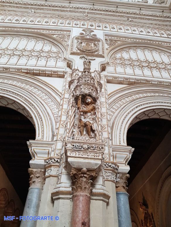 Capilla mayor (lado derecho, detalle: San Jorge). Catedral - Mezquita de Córdoba